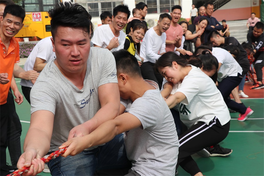 奮力拼搏，超越自我——艾禮安2019年冬季運(yùn)動(dòng)會(huì)圓滿落幕