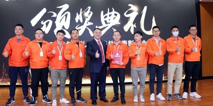 心懷熱愛,服務(wù)至上——致敬艾禮安“技術(shù)服務(wù)天團(tuán)” 心懷熱愛,服務(wù)至上——致敬艾禮安“技術(shù)服務(wù)天團(tuán)”